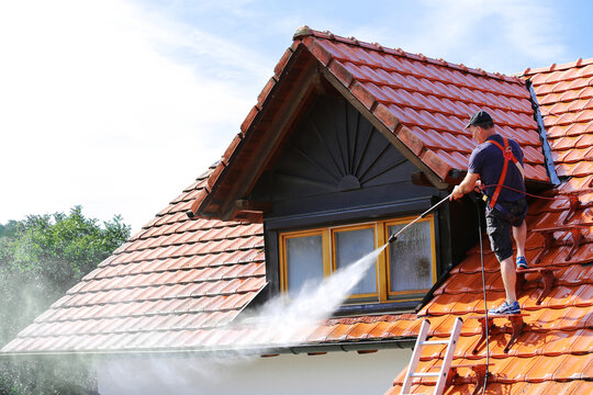 Roof Cleaning Company